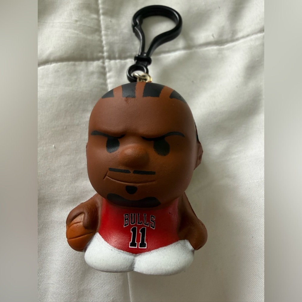 NBA Basketball Chicago Bulls DeMar DeRozan RARE Sqeezemate Keychain